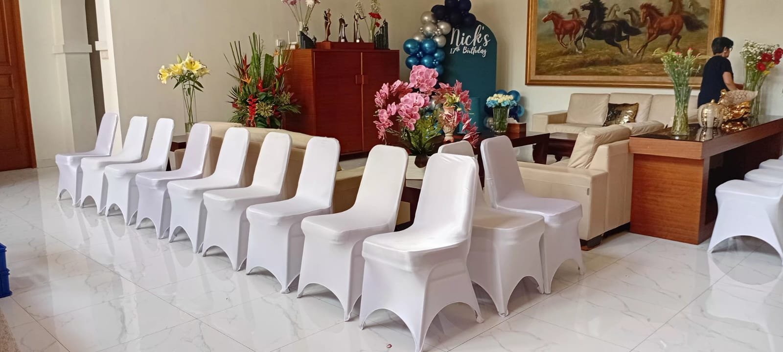 Layanan Sewa Kursi Futura